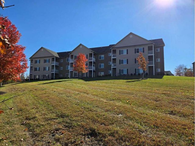 $1,950 | 44 High Street, Unit 333 | Chester Village