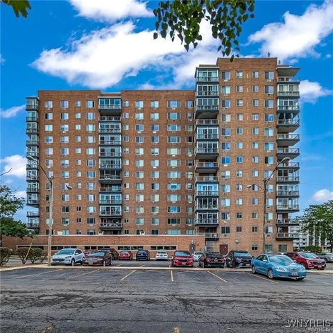 $950 | 151 Buffalo Avenue | Downtown Niagara Falls