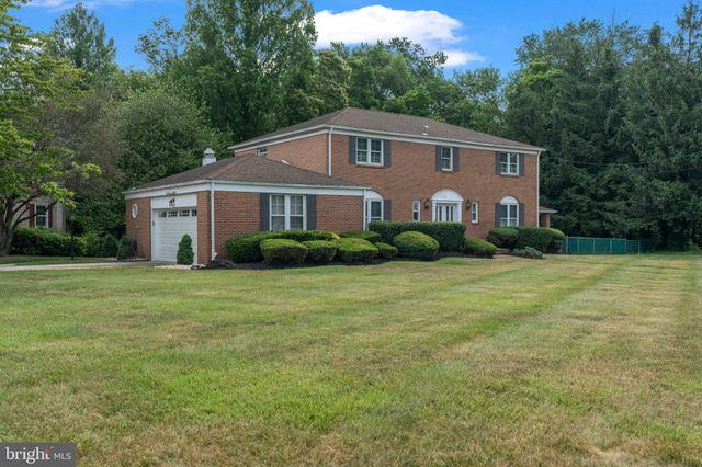 $599,900 | 1 Carriage Way | Cinnaminson