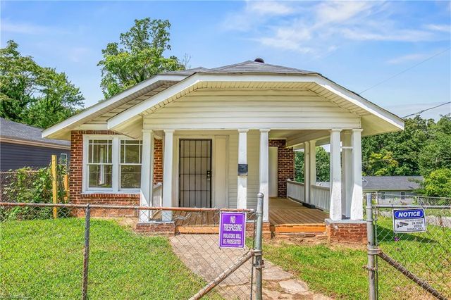 $185,000 | 2524 Ansonia Street | Bowen Park