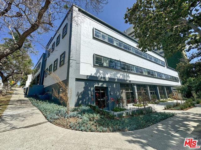 $13,950,000 | 900 Hilgard Avenue | Westwood