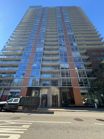 $2,000 | 730 South Clark Street, Unit 2312 | River South