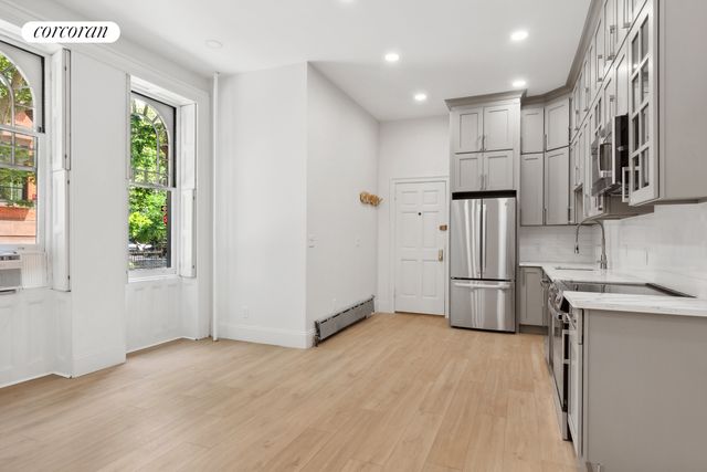 $8,500 | 25 Pierrepont Street, Unit 1 | Brooklyn Heights