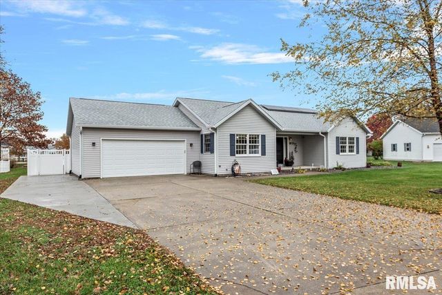 $265,000 | 324 Liberty Lane | New Berlin