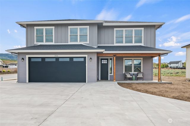 $799,900 | 2516 Plateau Drive