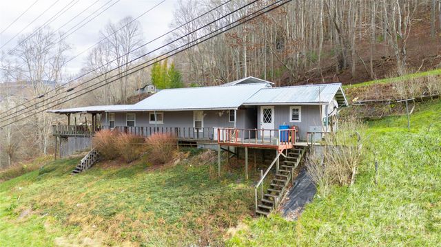 $199,000 | 3059 Highway 261 | Fork Mountain-Little Rock Creek Township - Mitchell County