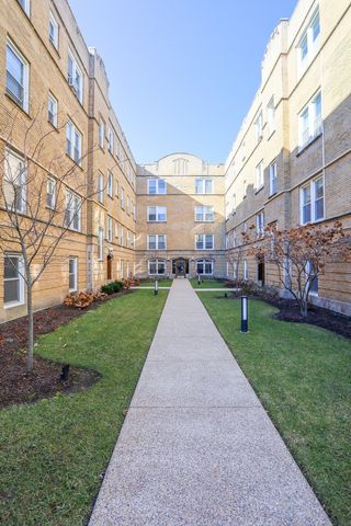 $1,425 | 5736 South Stony Island Avenue, Unit 2W | East Hyde Park