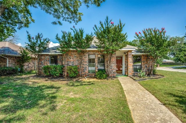 $309,900 | 1400 Copper Ridge Street | Denton