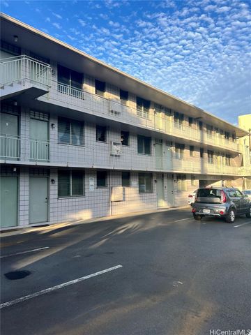 $1,900 | 1533 Nehoa Street, Unit 14 | Makiki