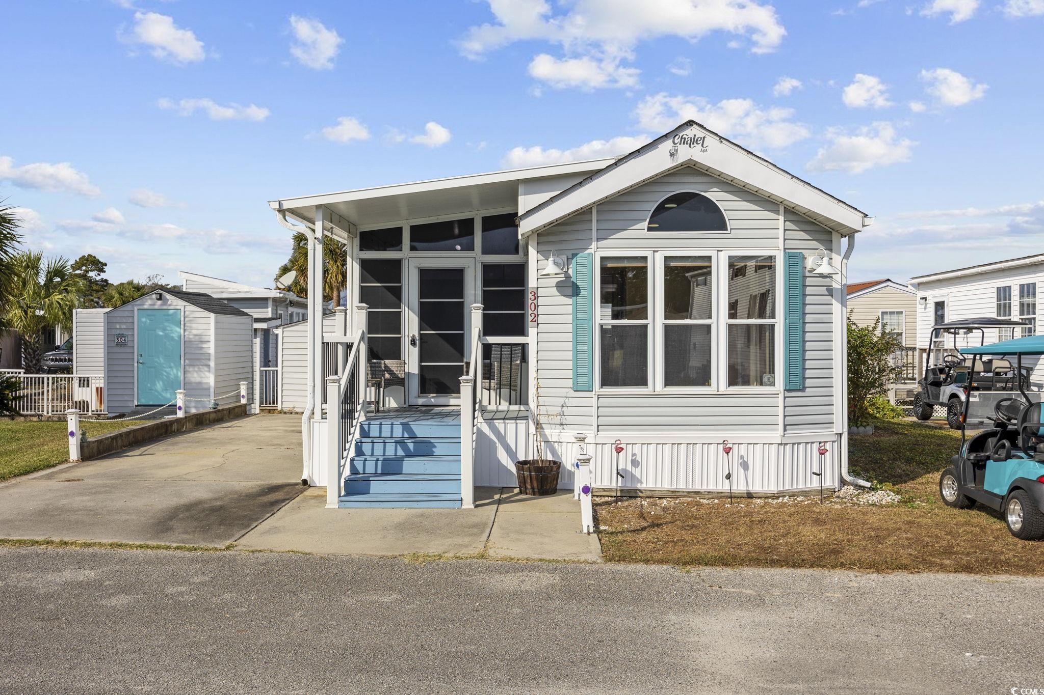 View of manufactured / mobile home