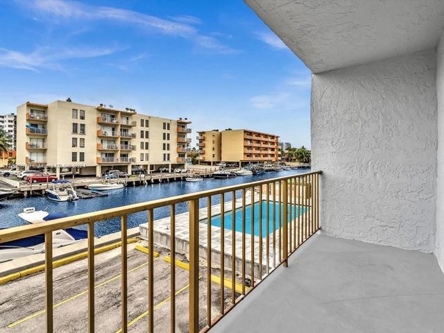 $2,700 | 3626 Northeast 168th Street, Unit 406 | Eastern Shores