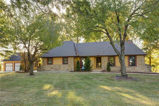 $675,000 | 1004 Florence Avenue | Raymore