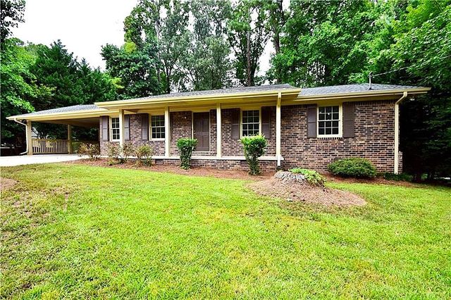 $2,400 | 761 Oak Road Southwest | River Oak Village