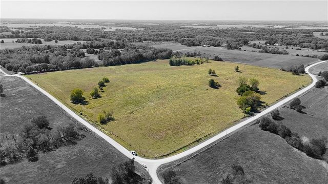 $480,000 | Tbd Southwest 500th Road | Centerview Township - Johnson County