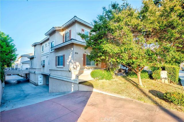 $838,000 | 826 North Monterey Street, Unit D | Stoneman