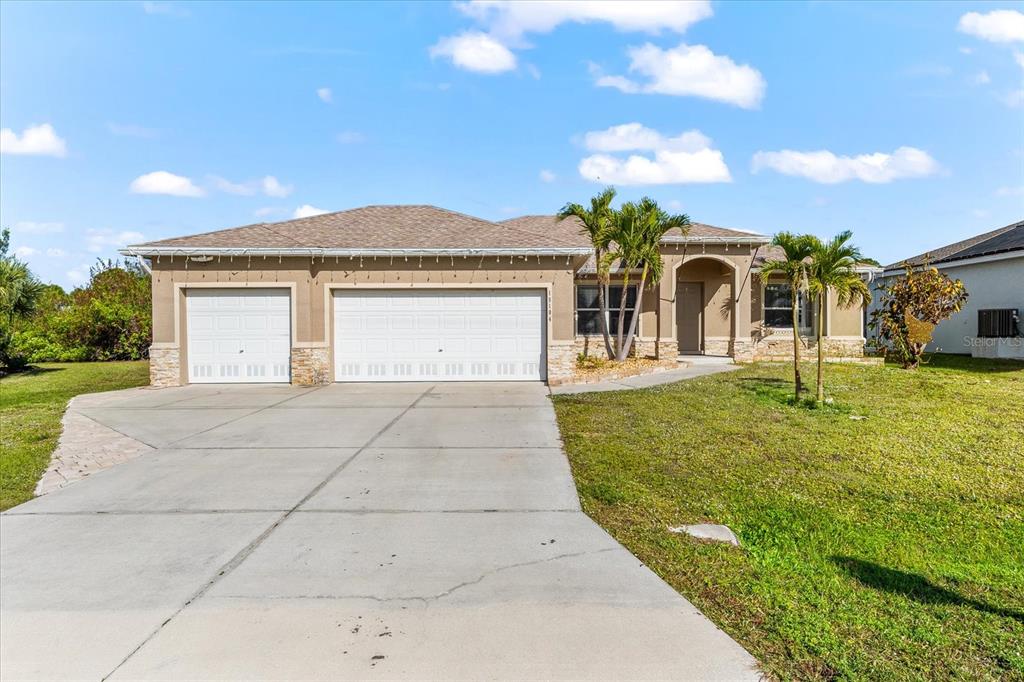 4-Bedroom, 2-Bathroom Pool Home is a Boater’s Dream