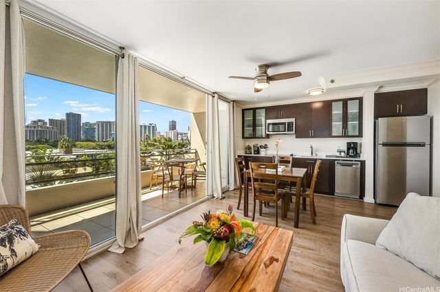 $598,000 | 255 Beach Walk, Unit 55 | Waikiki