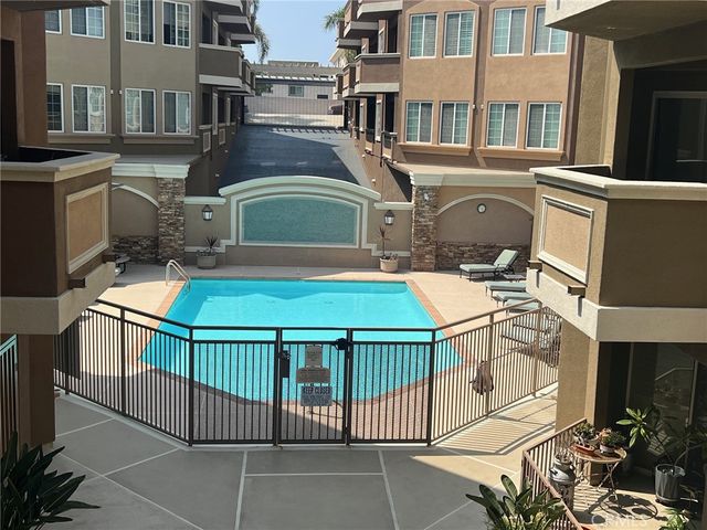 $3,200 | 2750 Artesia Boulevard, Unit 223 | North Redondo Beach