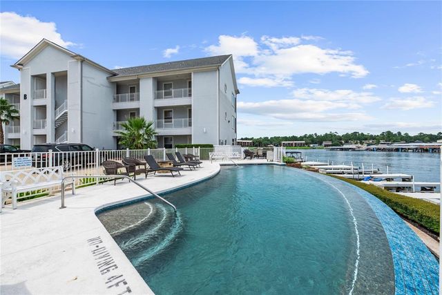 $342,500 | 168 Lake Point Boulevard, Unit A204 | Conroe