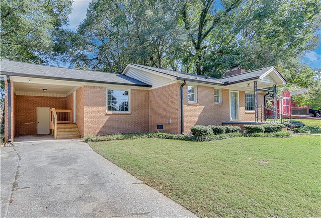 $380,000 | 1120 Piedmont Place | Gainesville