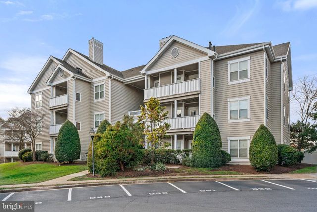 $345,000 | 14305 Grape Holly Grove, Unit 13 | Sanderling Condominiums