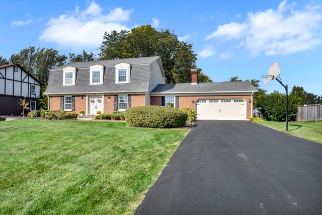 $590,000 | 624 Millbrook Drive | Downers Grove Township - DuPage County