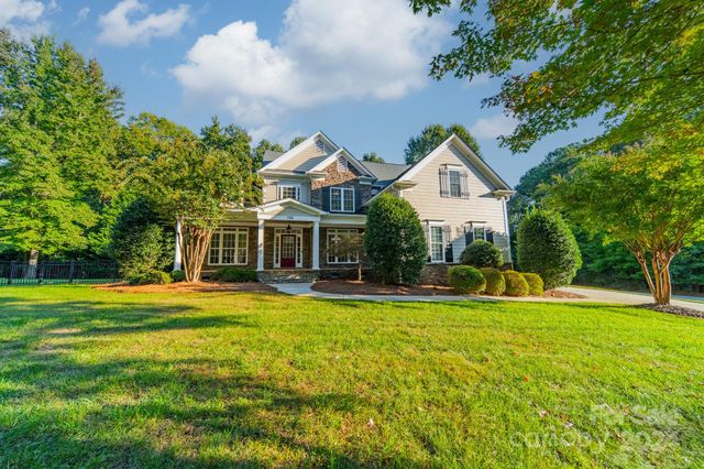 $875,000 | 106 Hammersmith Farms Lane | Davidson Township - Iredell County