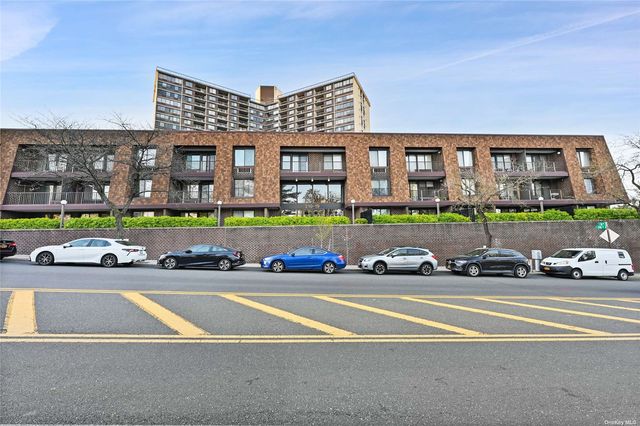 $938,800 | 210-19 26th Avenue, Unit TL | Bay Terrace