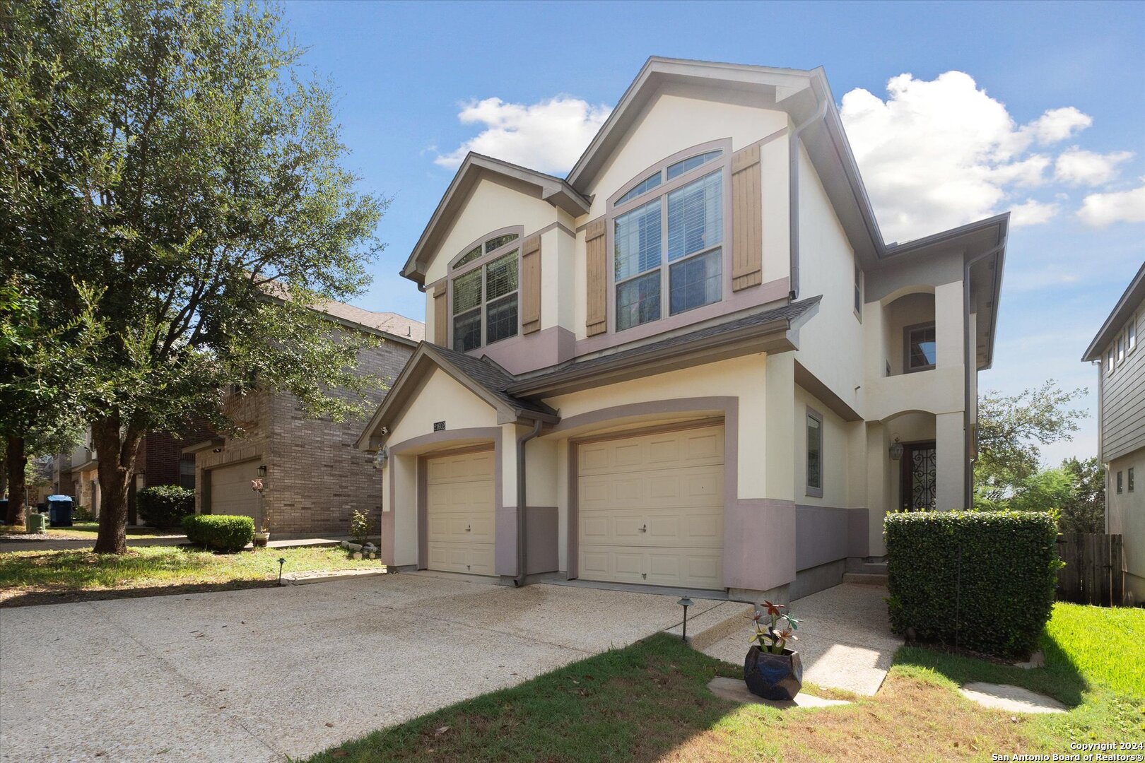 a view of a house with a patio