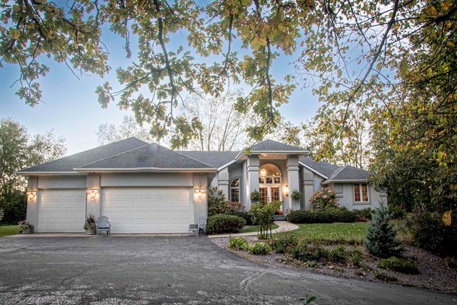 $595,000 | 7605 Orchard View Drive | Morningridge Estates