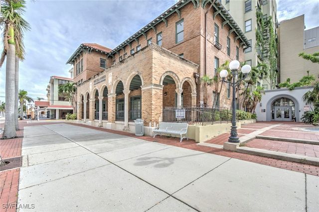 $1,395 | 2310 First Street, Unit 2320 | Downtown Fort Myers Historic District