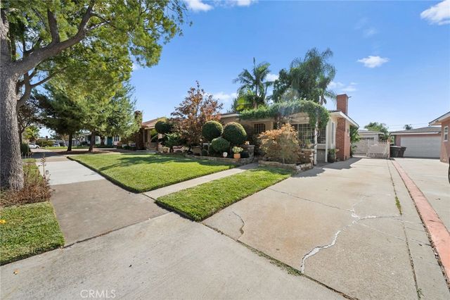 $1,100,000 | 508 Union Place | Downtown Brea