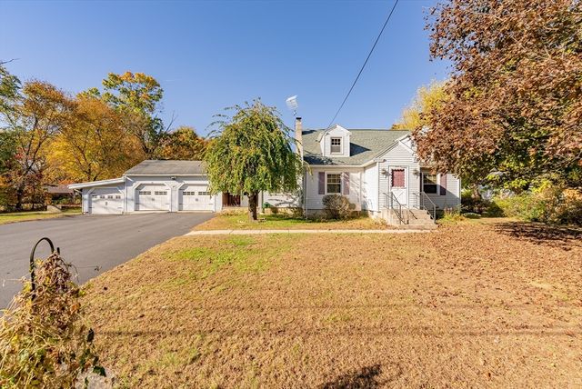 $389,000 | 10 White Street | Wilbraham Center