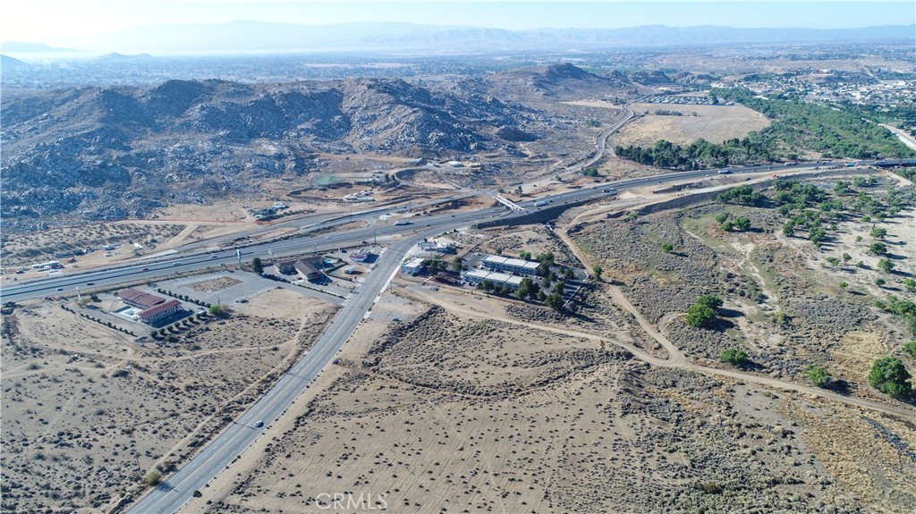 a view of a dry field