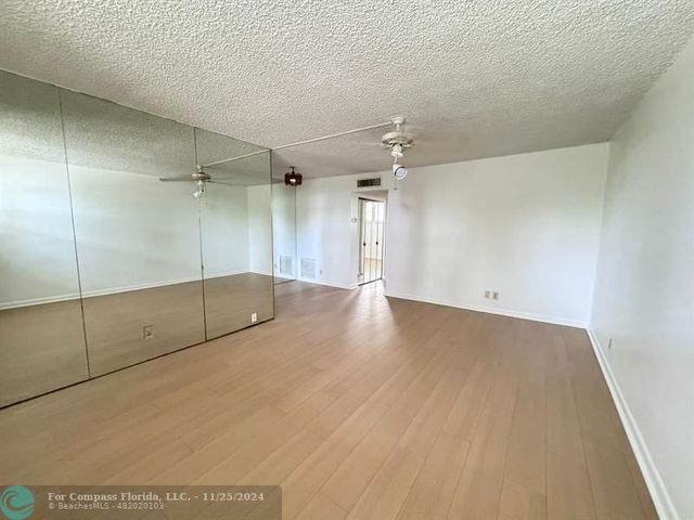 $197,000 | 2400 Northeast 10th Street, Unit 208 | Harbor Village