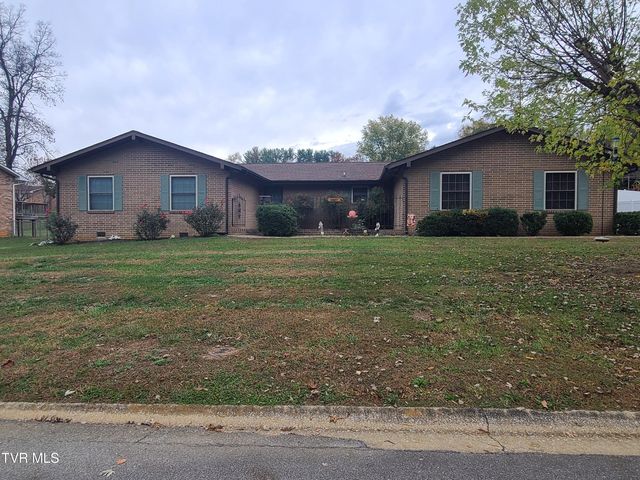 $440,000 | 1213 Tanglewood Drive | Greeneville