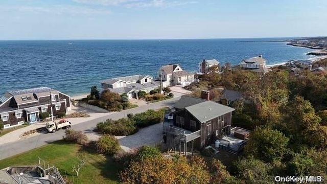 $2,995,000 | 21 Captain Kidds Path | Montauk