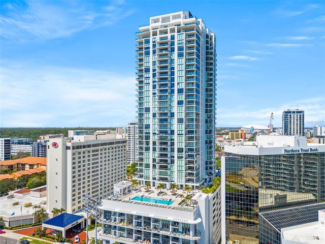 $1,375,000 | 301 1st Street South, Unit 2006 | University Park-South Downtown