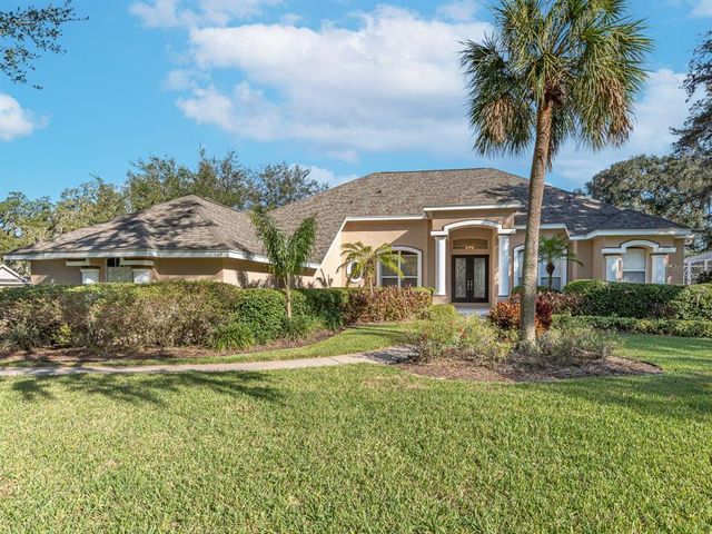 $769,900 | 5109 Sylvan Oaks Drive | Canterbury Oaks