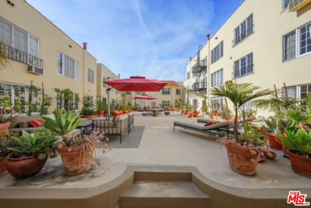 $4,500 | 1345 North Hayworth Avenue, Unit 201 | West Hollywood Vicinity