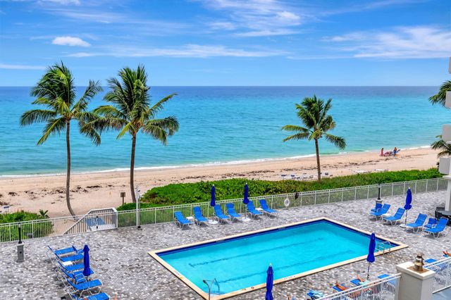 $575,000 | 3215 South Ocean Boulevard, Unit 307 | Highland Beach