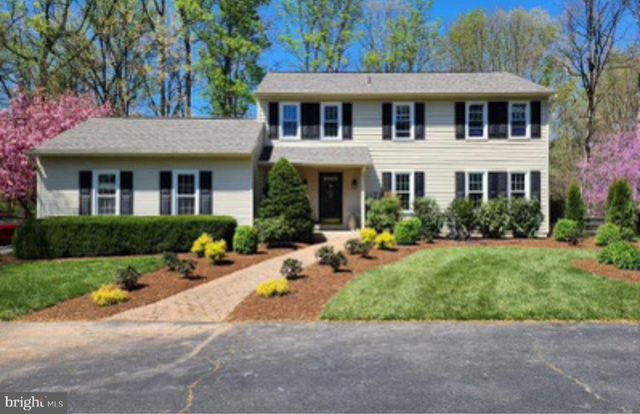 $925,000 | 12322 Ox Hill Road | Fair Oaks Estates