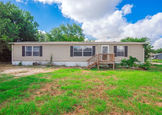 $225,000 | 2800 Rosewood Circle