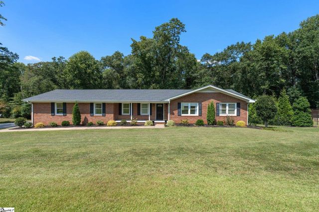 $424,900 | 1153 Lakeview Drive | Powdersville