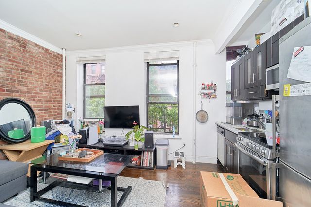 $6,850 | 335 East 9th Street, Unit 4 | East Village