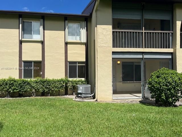 $169,900 | 307 Pine Ridge Circle, Unit C1 | Pine Ridge