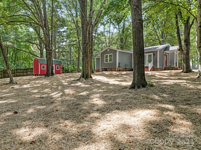 $499,000 | 3109 Forest Lawn Drive | Weddington