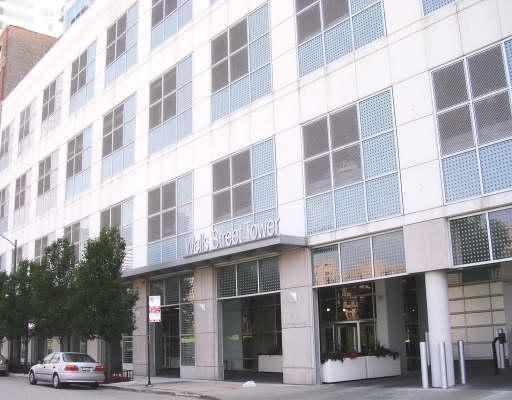 $2,990 | 701 South Wells Street, Unit 2401 | Wells Street Tower