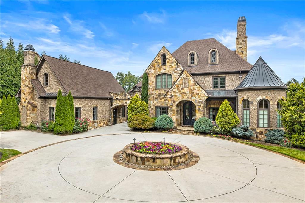 a front view of house with yard