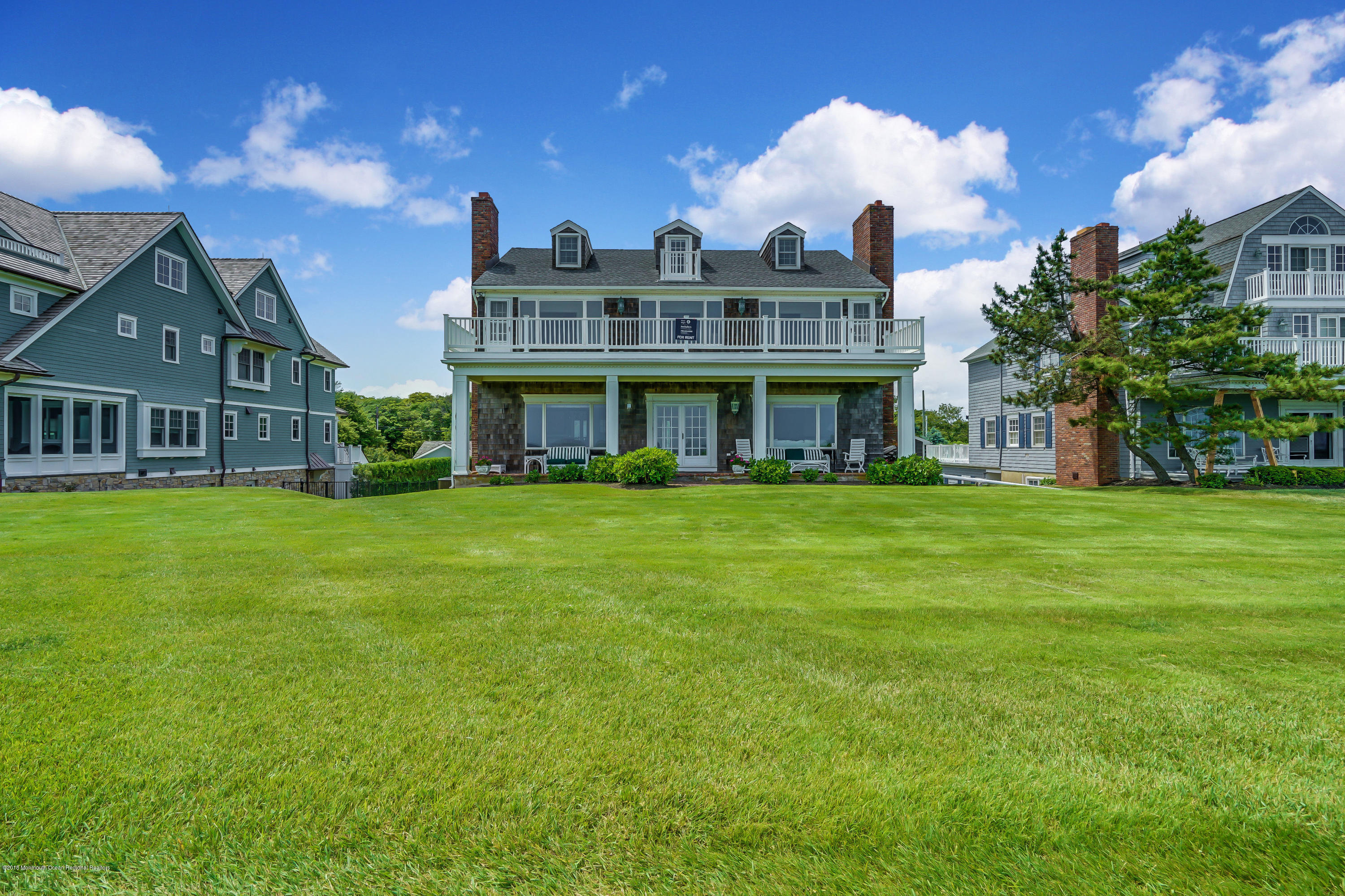 a front view of house with yard